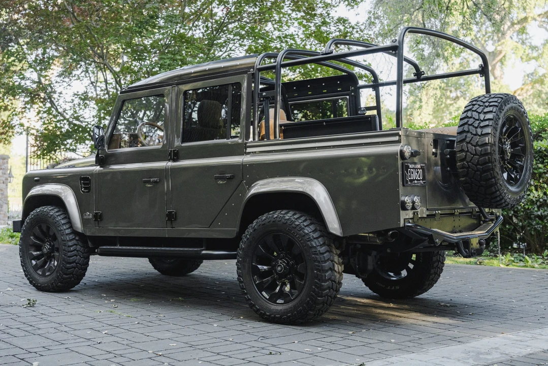 1992 Land Rover Defender 110 - Image 10 of 31