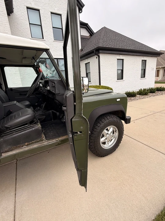 1992 Land Rover Defender 110 - Image 16 of 21