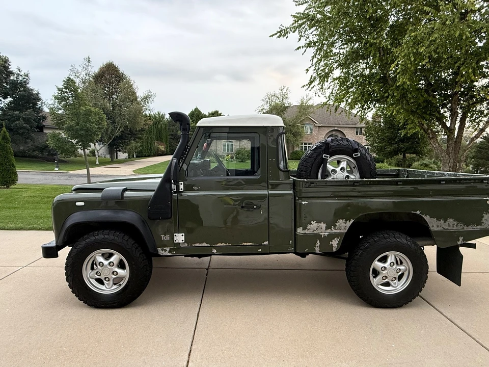 1992 Land Rover Defender 110 - Image 8 of 21