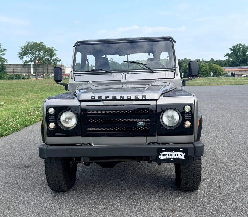 1992 Land Rover Defender 110 - Image 11 of 31