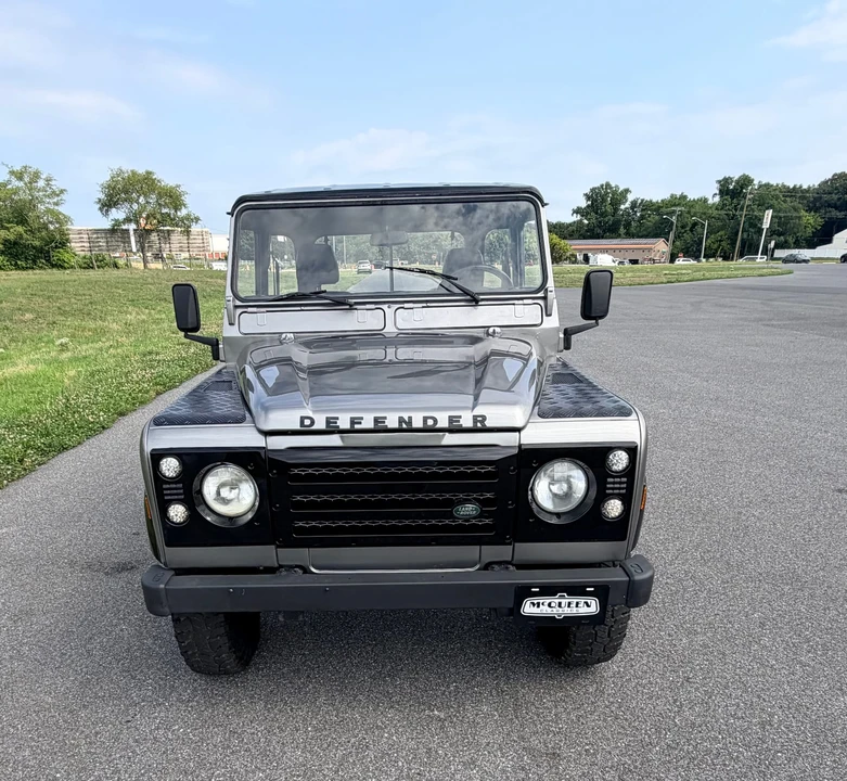 1992 Land Rover Defender 110 - Image 10 of 31