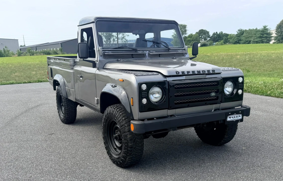 1992 Land Rover Defender 110 - Image 17 of 31