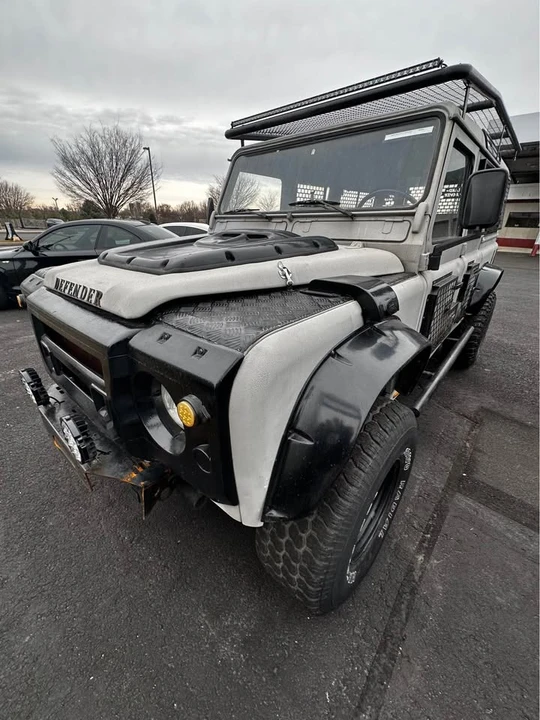 1992 Land Rover Defender 110 - Image 18 of 18