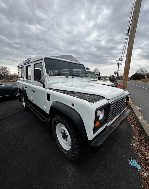 1992 Land Rover Defender 110 - Image 2 of 18