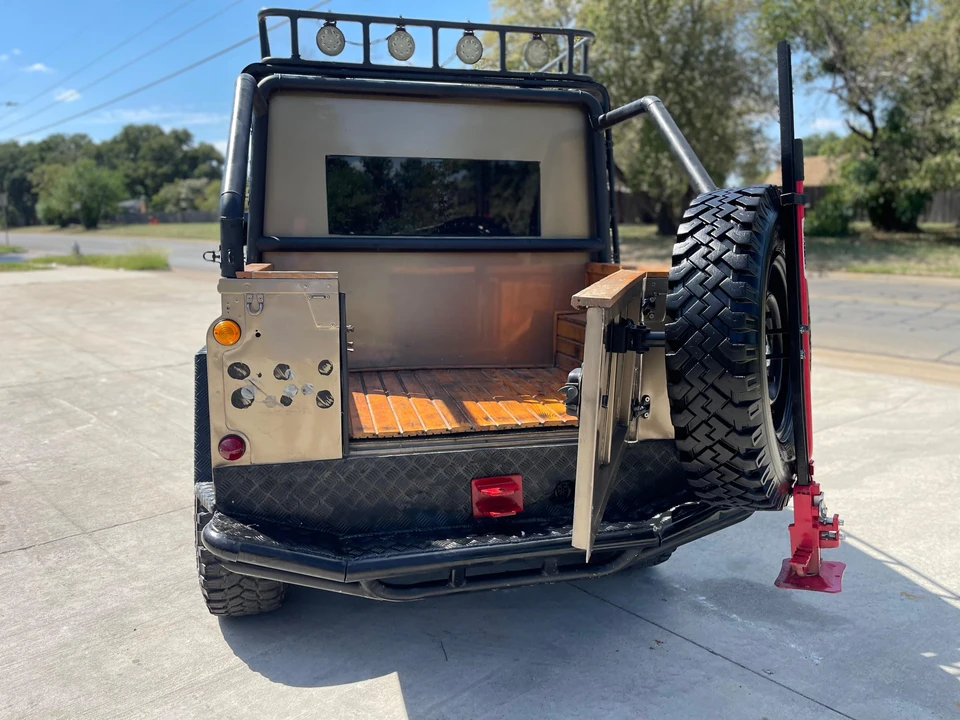 1992 Land Rover Defender 110 - Image 5 of 31