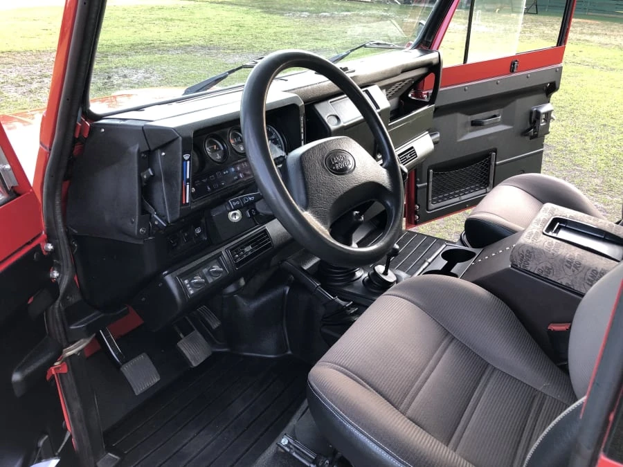 1992 Land Rover Defender 110 - Image 5 of 11