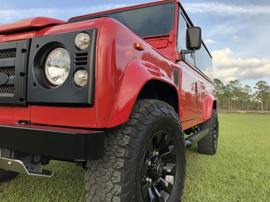 1992 Land Rover Defender 110 - Image 9 of 11