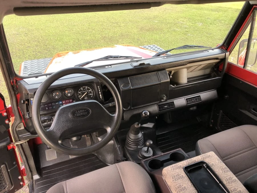 1992 Land Rover Defender 110 - Image 4 of 11