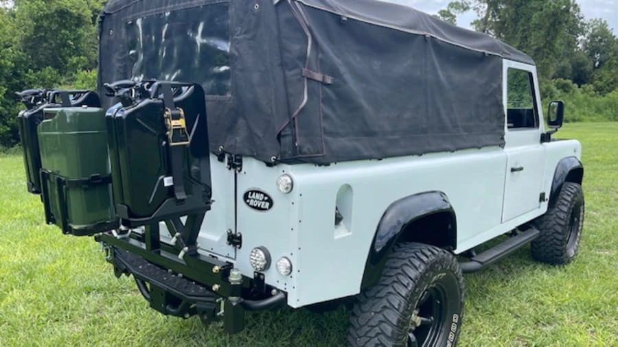 1992 Land Rover Defender 110 - Image 8 of 14