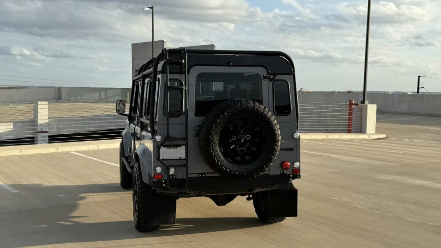 1992 Land Rover Defender 110 - Image 5 of 30