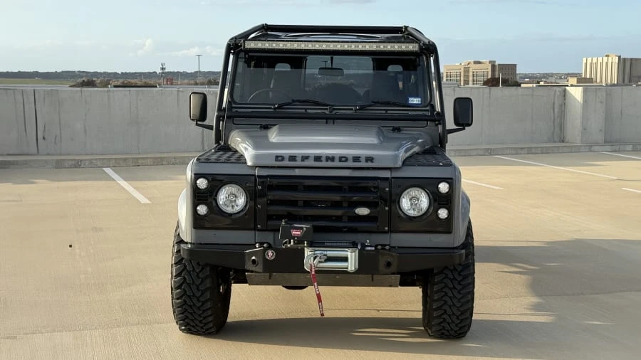 1992 Land Rover Defender 110 - Image 4 of 30