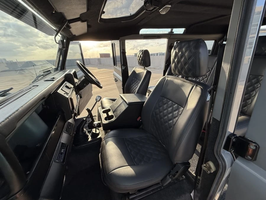 1992 Land Rover Defender 110 - Image 18 of 30