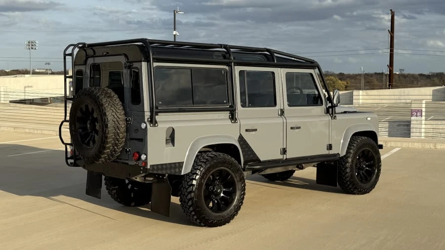 1992 Land Rover Defender 110 - Image 3 of 30
