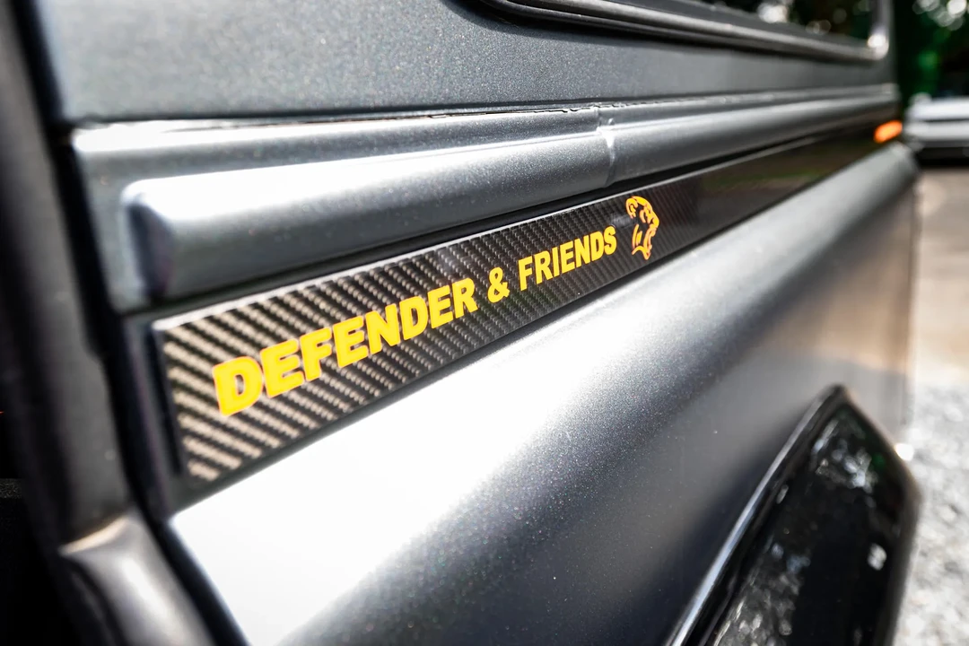 1992 Land Rover Defender 110 - Image 5 of 31