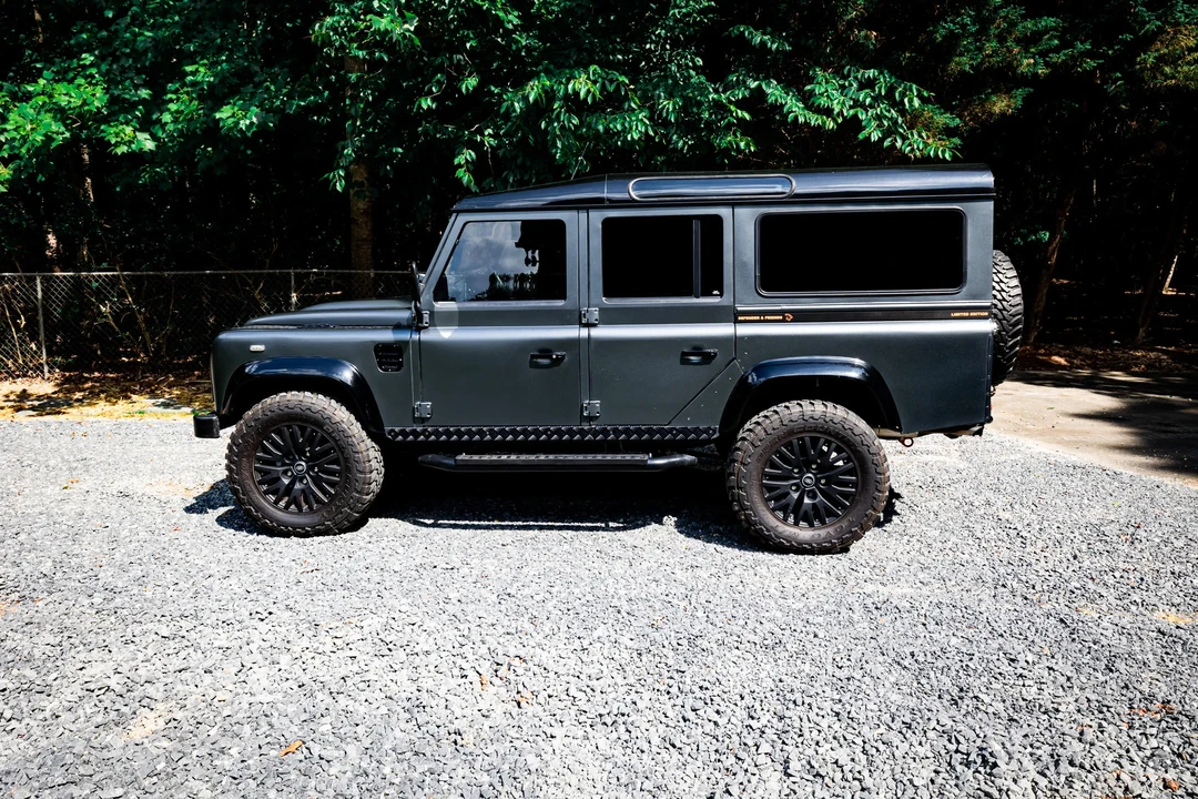 1992 Land Rover Defender 110 - Image 6 of 31