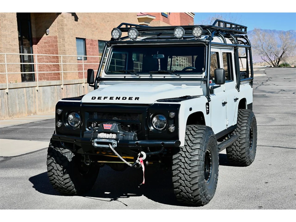 1992 Land Rover Defender 110 - Image 2 of 31