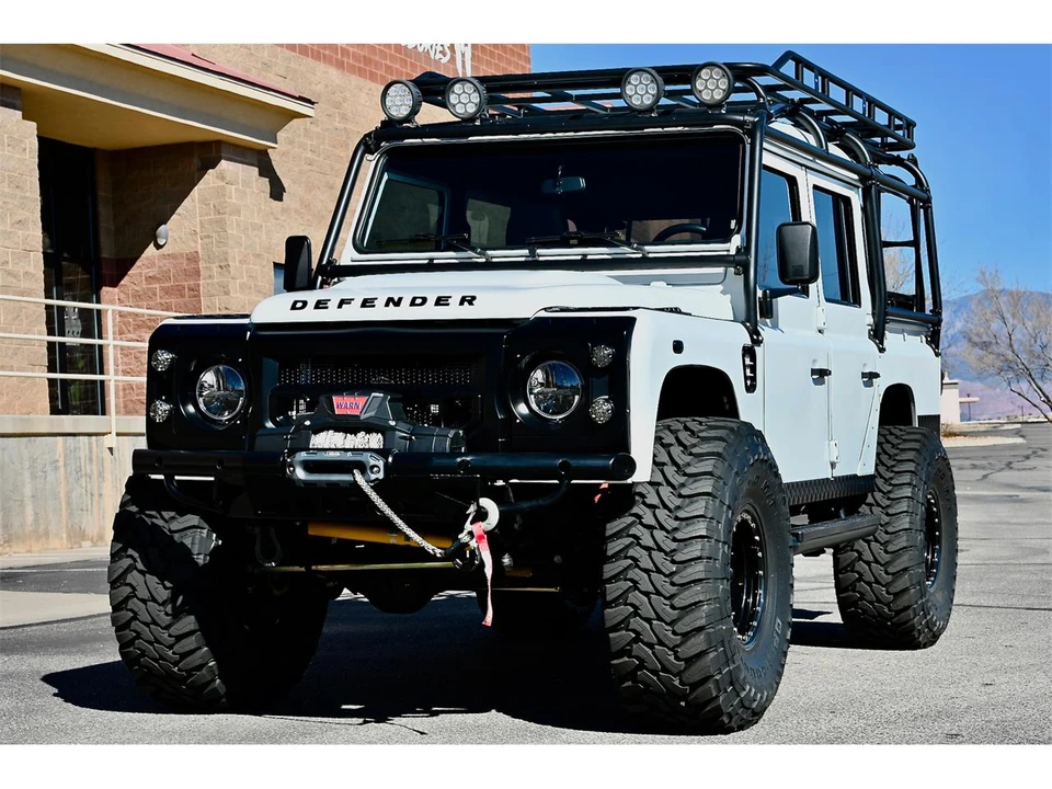 1992 Land Rover Defender 110 - Image 3 of 31