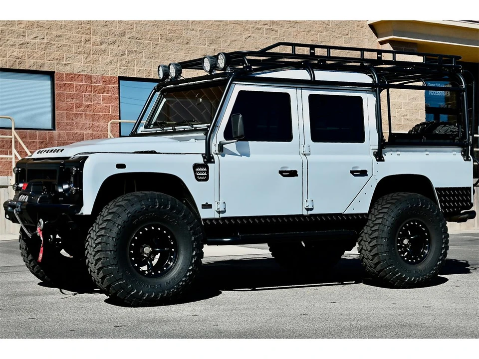 1992 Land Rover Defender 110 - Image 6 of 31