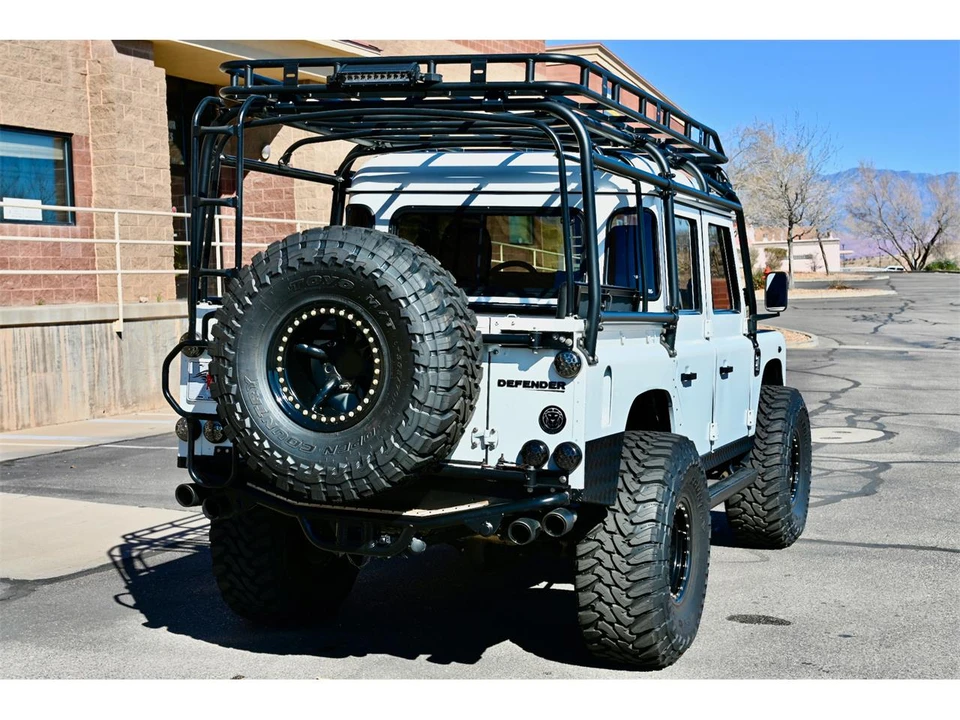 1992 Land Rover Defender 110 - Image 17 of 31