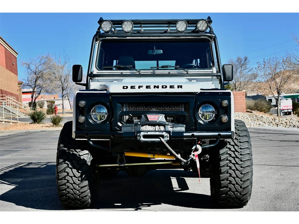 1992 Land Rover Defender 110 - Image 28 of 31