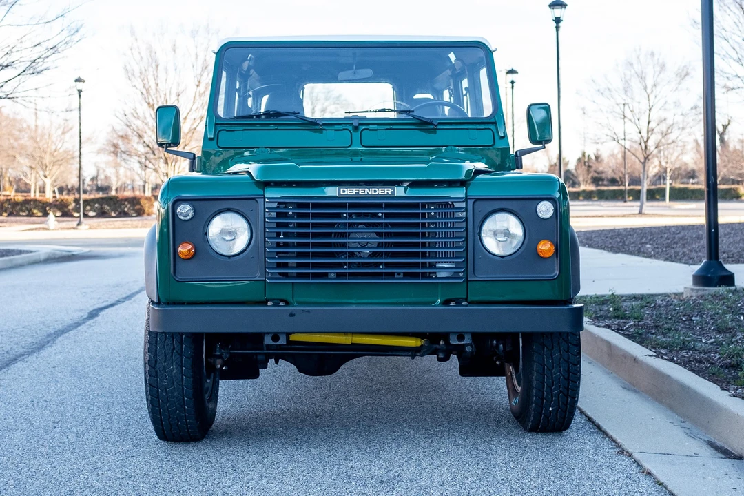 1992 Land Rover Defender 110 - Image 2 of 31