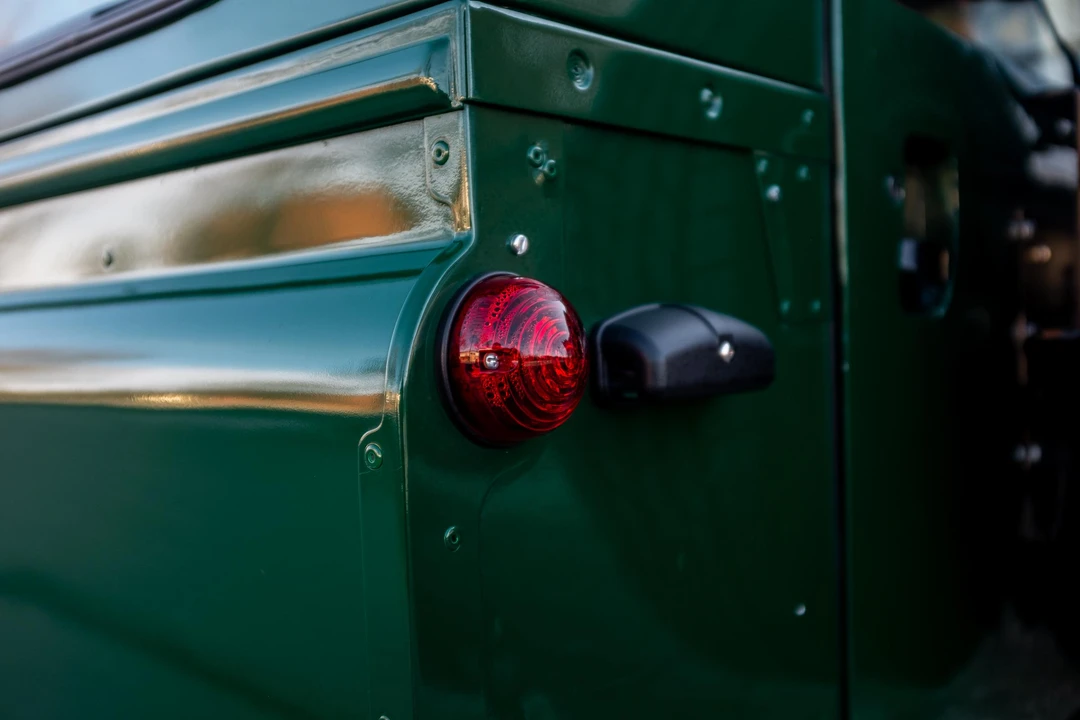 1992 Land Rover Defender 110 - Image 28 of 31