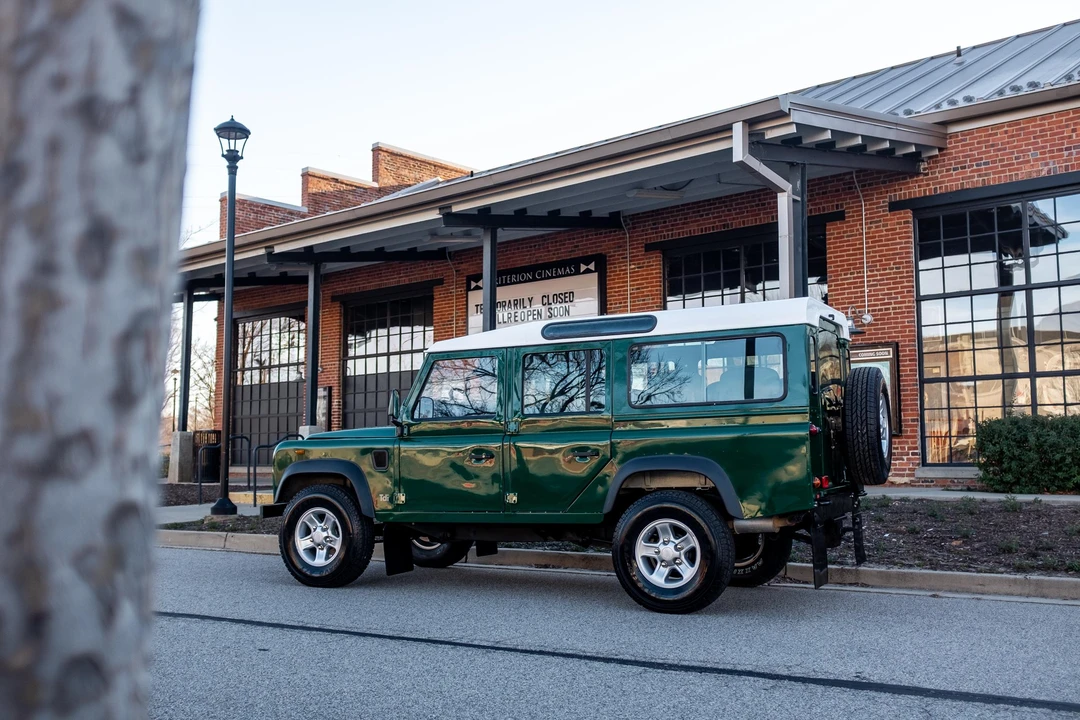 1992 Land Rover Defender 110 - Image 10 of 31