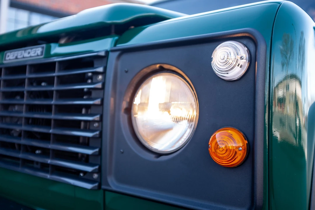 1992 Land Rover Defender 110 - Image 21 of 31