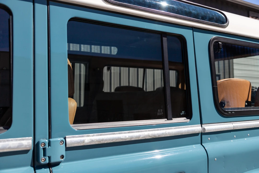 1992 Land Rover Defender 110 - Image 27 of 31