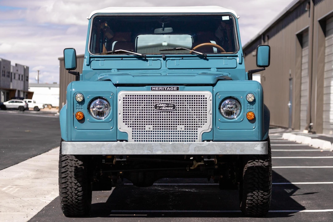 1992 Land Rover Defender 110 - Image 2 of 31