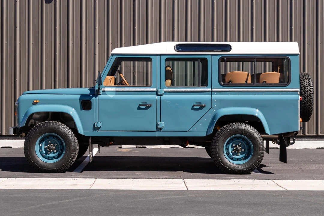 1992 Land Rover Defender 110 - Image 3 of 31