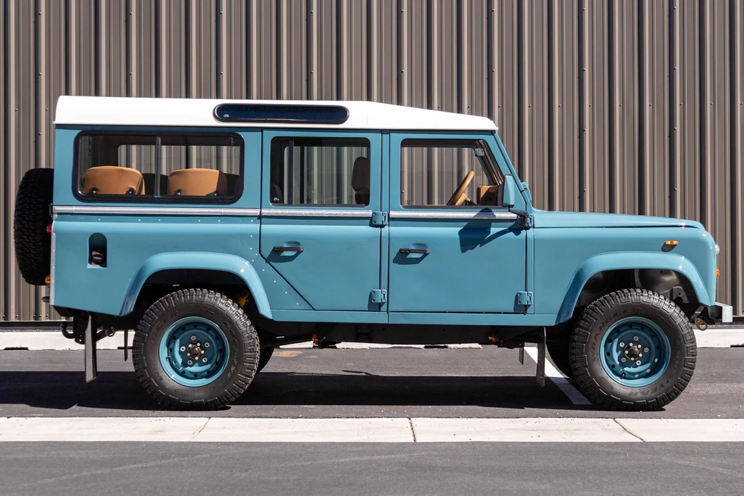 1992 Land Rover Defender 110 - Image 8 of 31