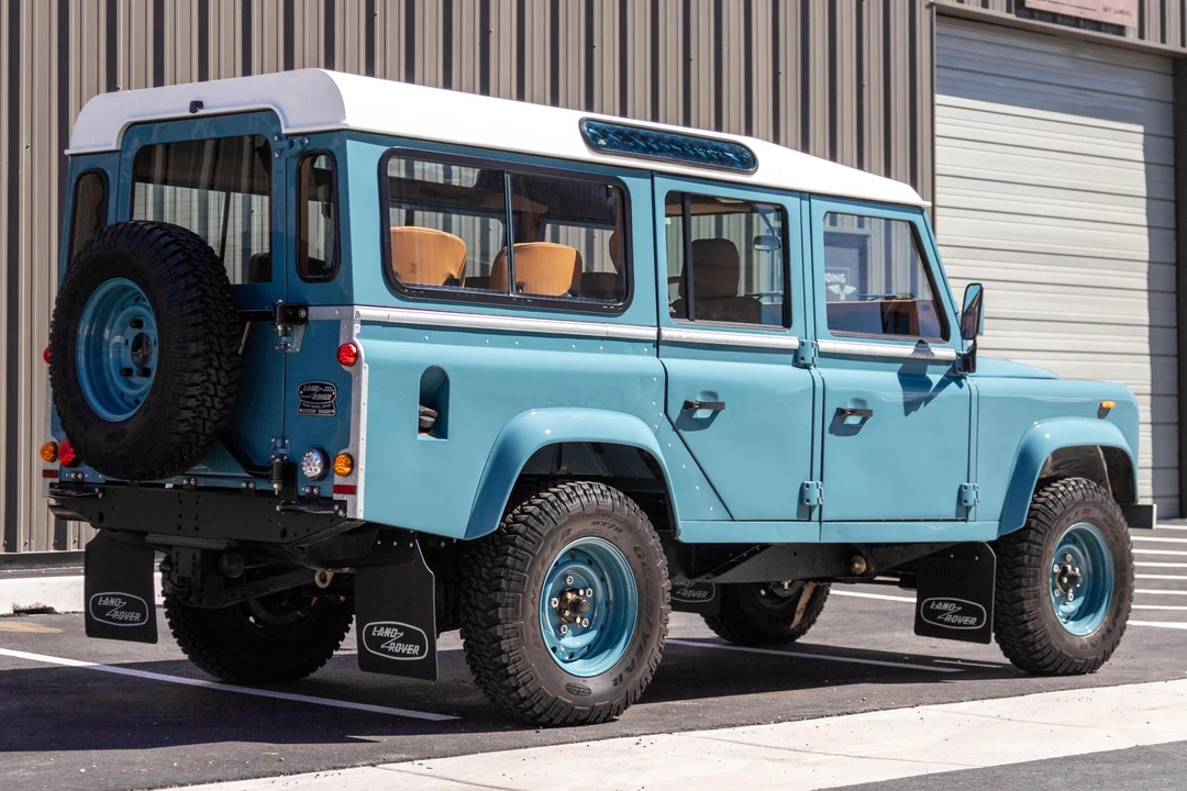 1992 Land Rover Defender 110 - Image 4 of 31