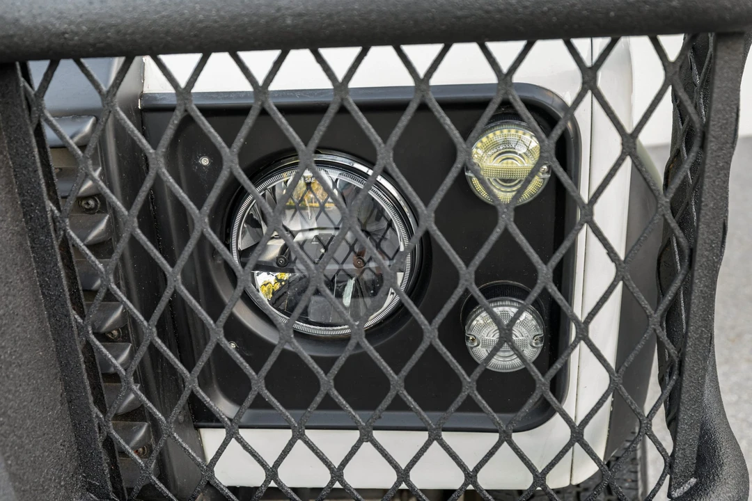 1992 Land Rover Defender 110 - Image 24 of 31
