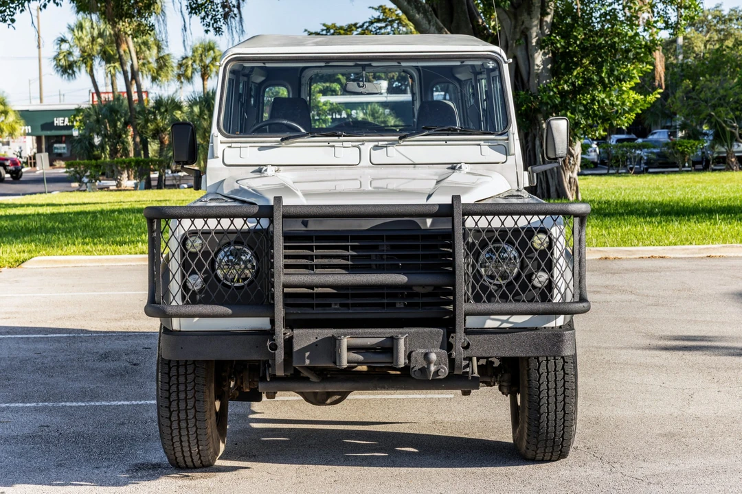 1992 Land Rover Defender 110 - Image 3 of 31