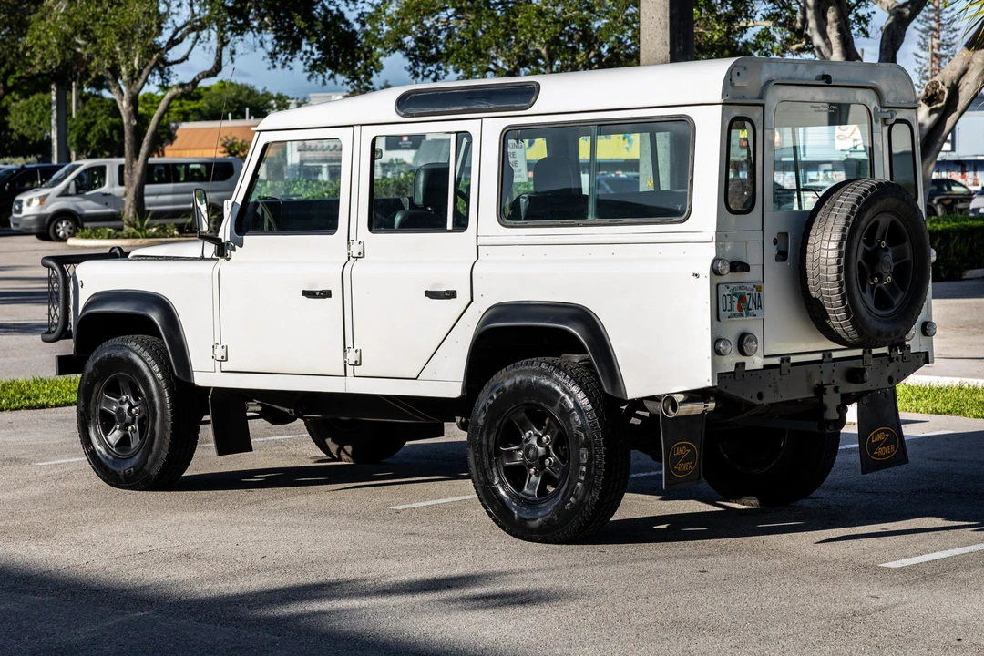 1992 Land Rover Defender 110 - Image 9 of 31