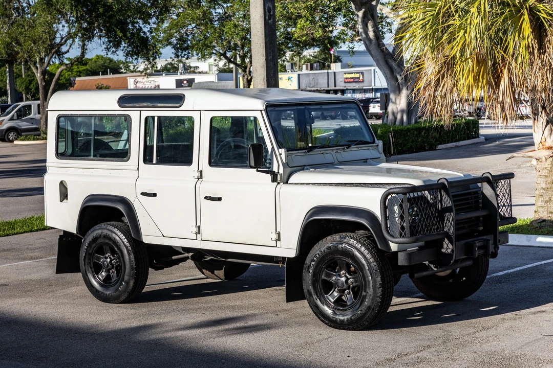 1992 Land Rover Defender 110 - Image 5 of 31