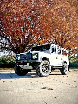1992 Land Rover Defender 110 V8 Sport Utility 4D