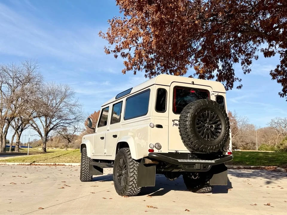 1992 Land Rover Defender 110 - Image 3 of 20