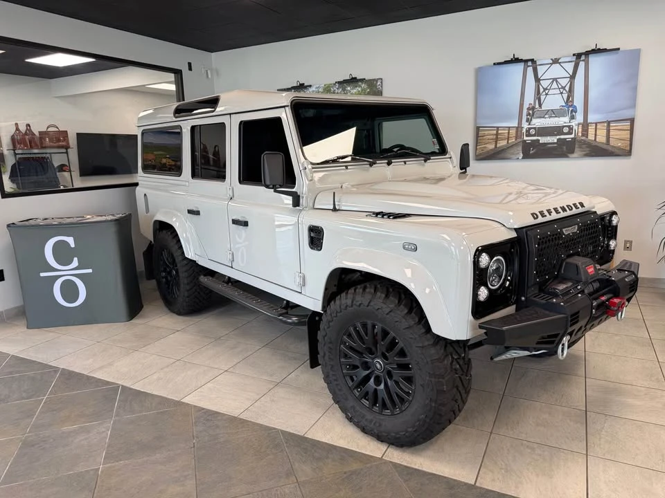 1992 Land Rover Defender 110 - Image 8 of 20