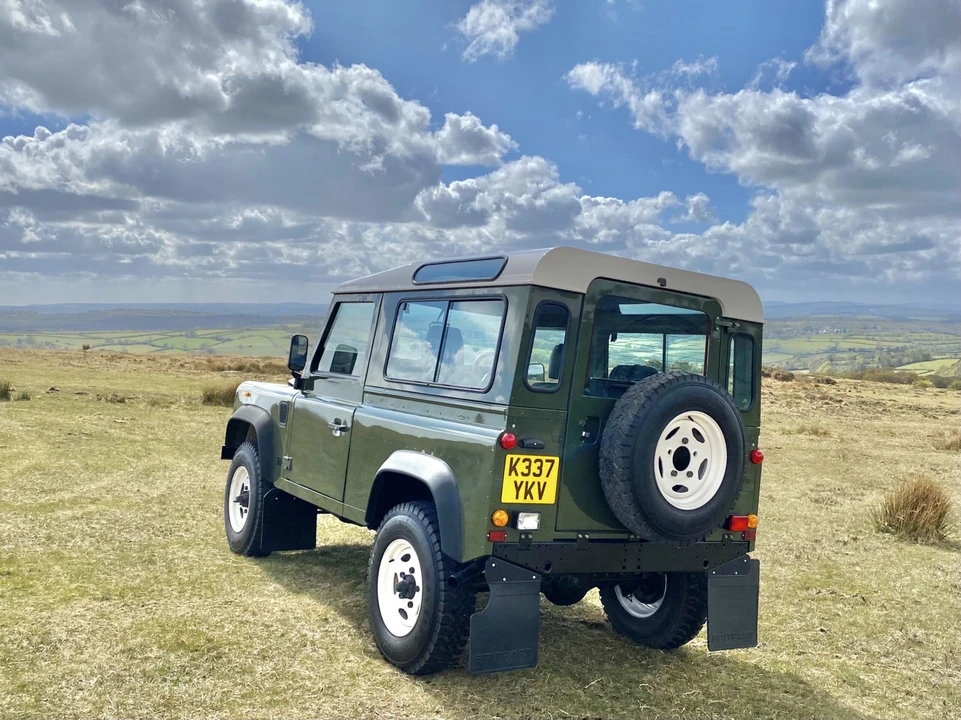 1992 Land Rover Defender 90 - Image 8 of 21