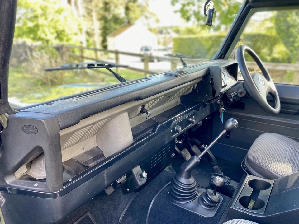 1992 Land Rover Defender 90 - Image 16 of 21