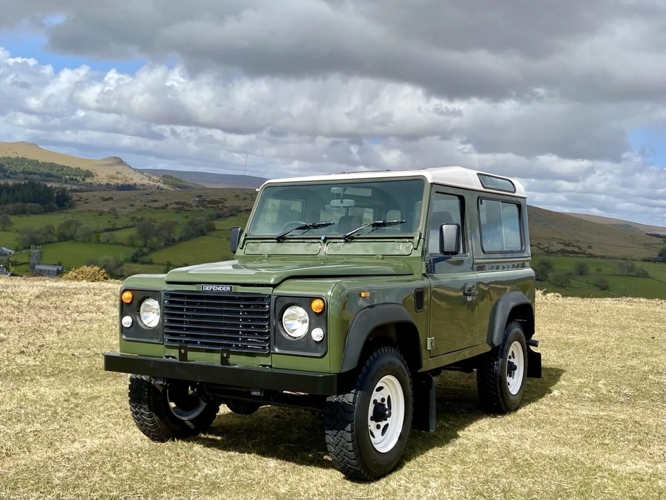 1992 Land Rover Defender 90 - Image 5 of 21