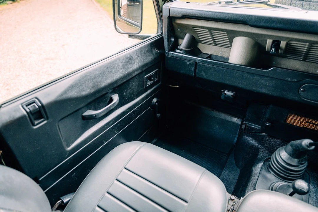 1992 Land Rover Defender 90 - Image 24 of 30