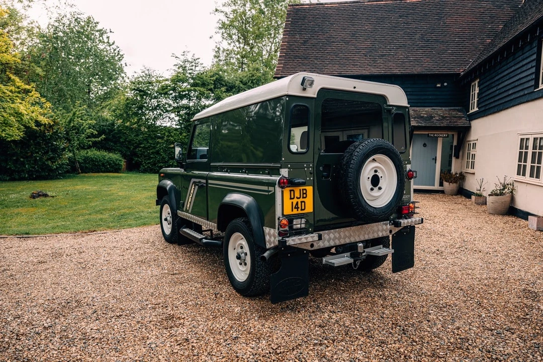 1992 Land Rover Defender 90 - Image 7 of 30