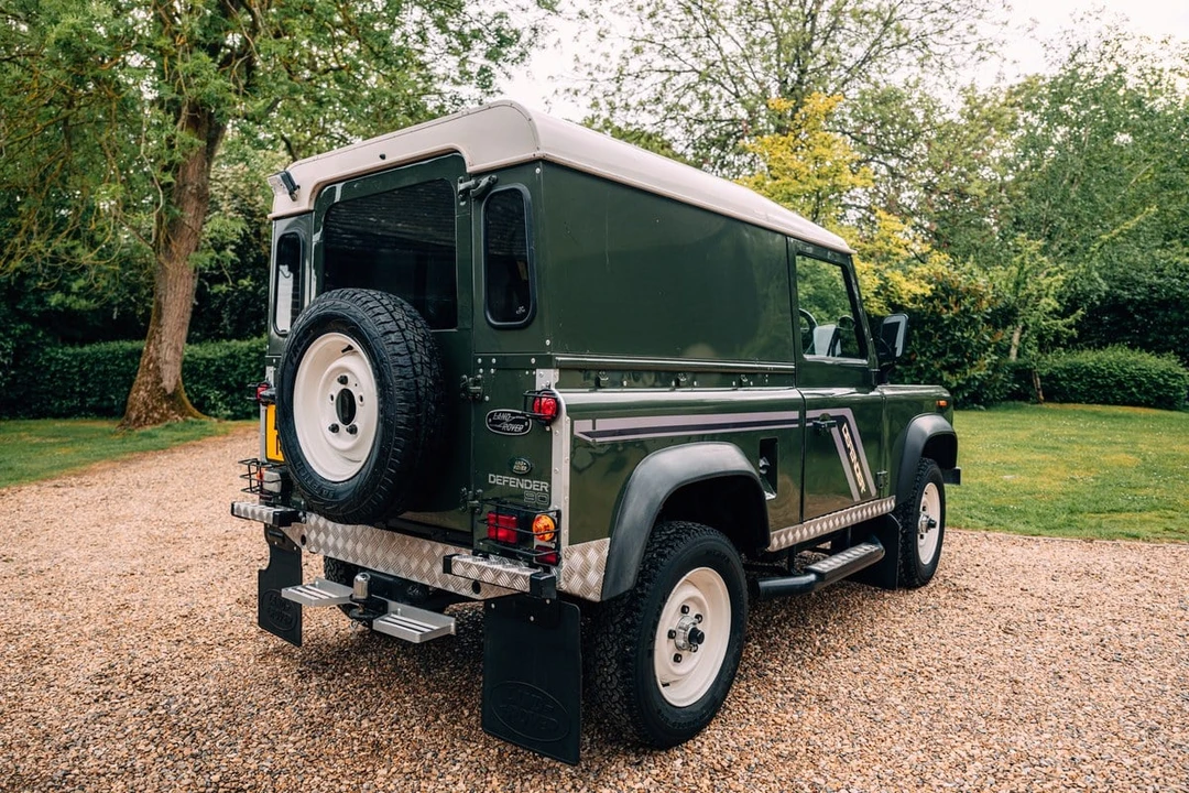 1992 Land Rover Defender 90 - Image 9 of 30