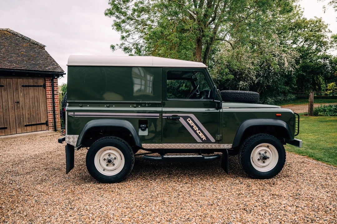 1992 Land Rover Defender 90 - Image 10 of 30