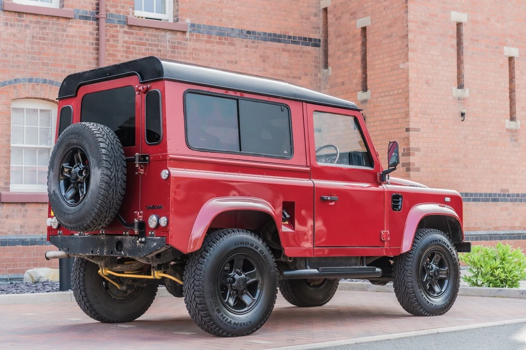 1992 Land Rover Defender 90 - Image 8 of 30