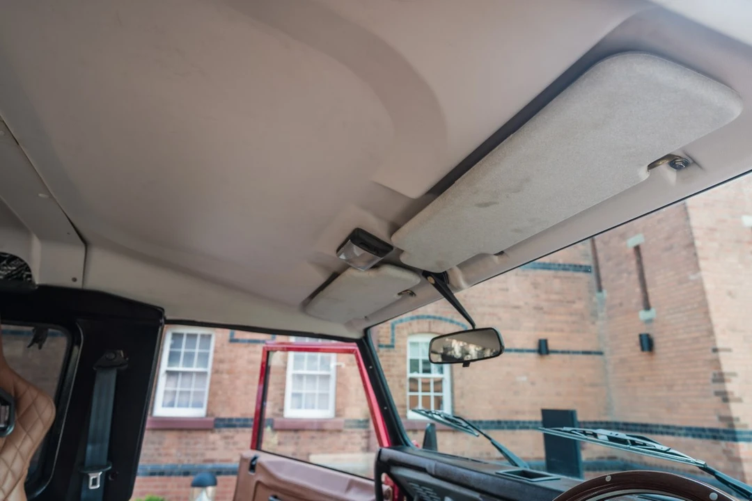 1992 Land Rover Defender 90 - Image 17 of 30