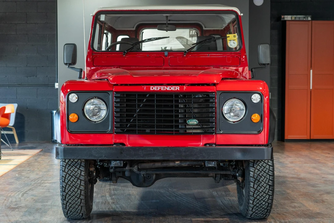 1992 Land Rover Defender 90 - Image 2 of 31